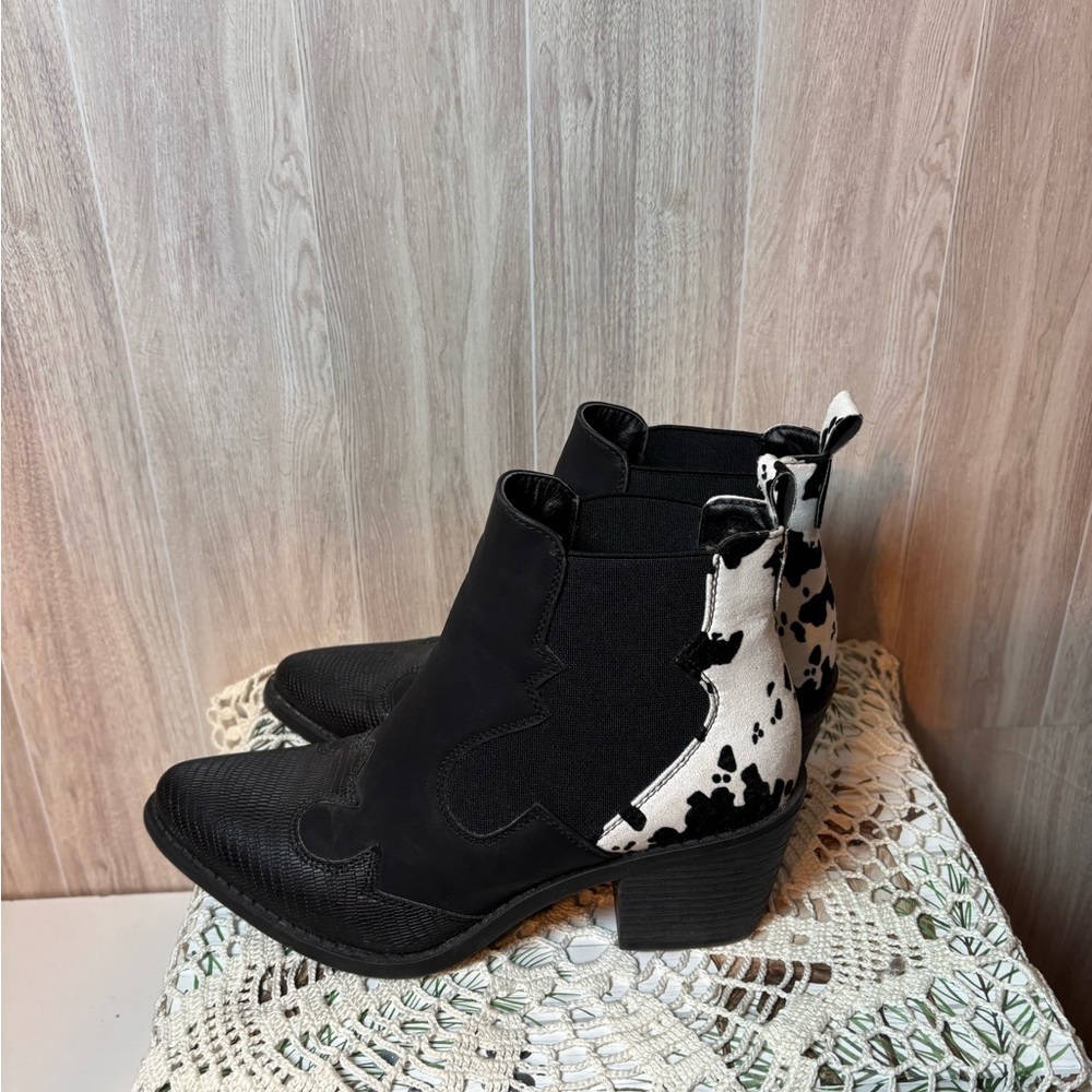 Pierre Dumas Wilder Boots Stylish Black and White Cow Print Ankle Boots